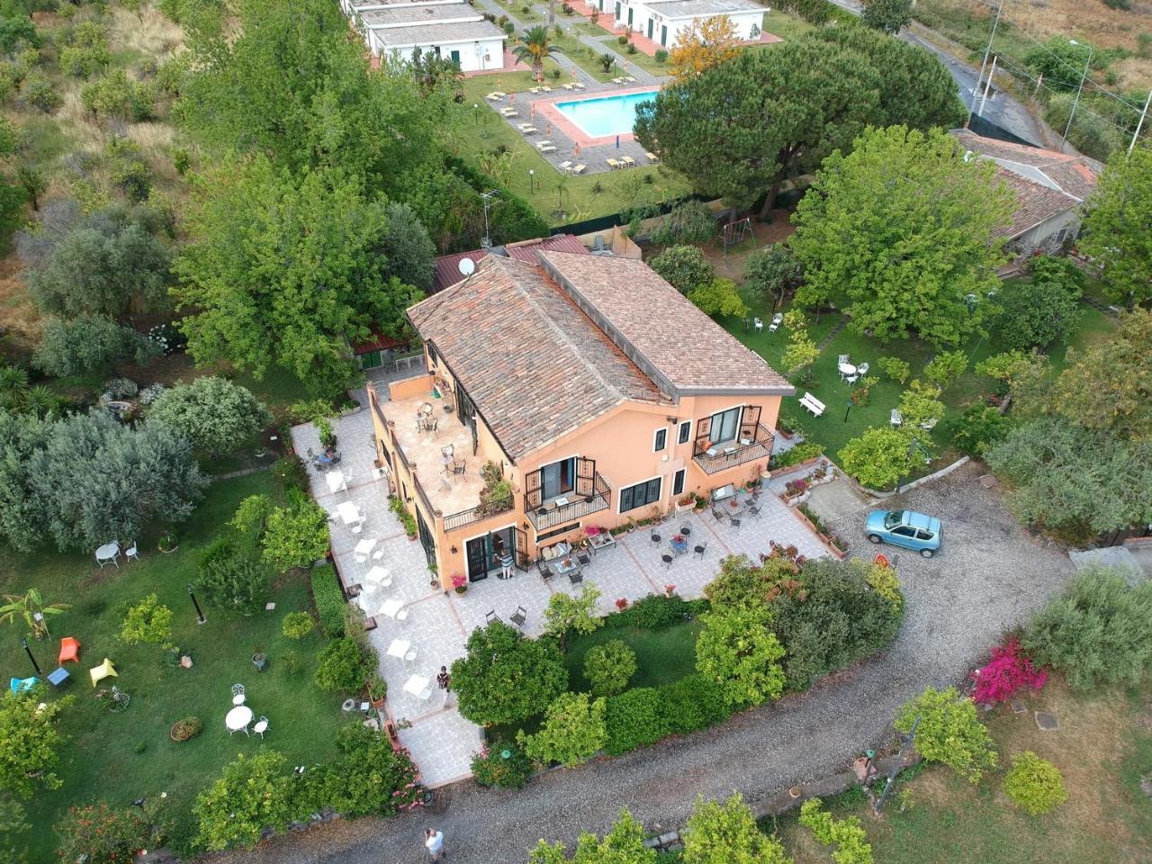 B&B Villa Maria Giovanna Giardini-Naxos Buitenkant foto