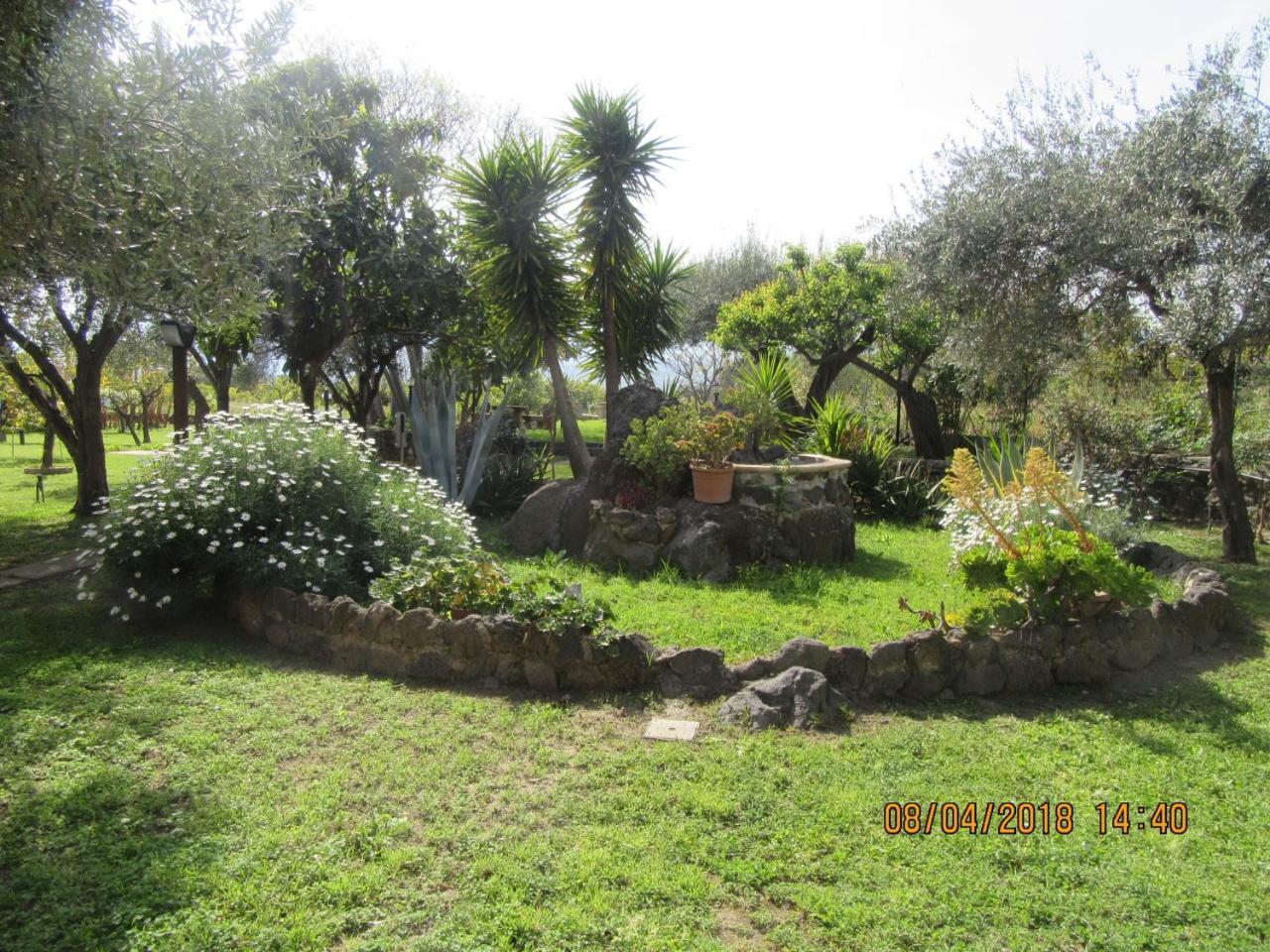 B&B Villa Maria Giovanna Giardini-Naxos Buitenkant foto